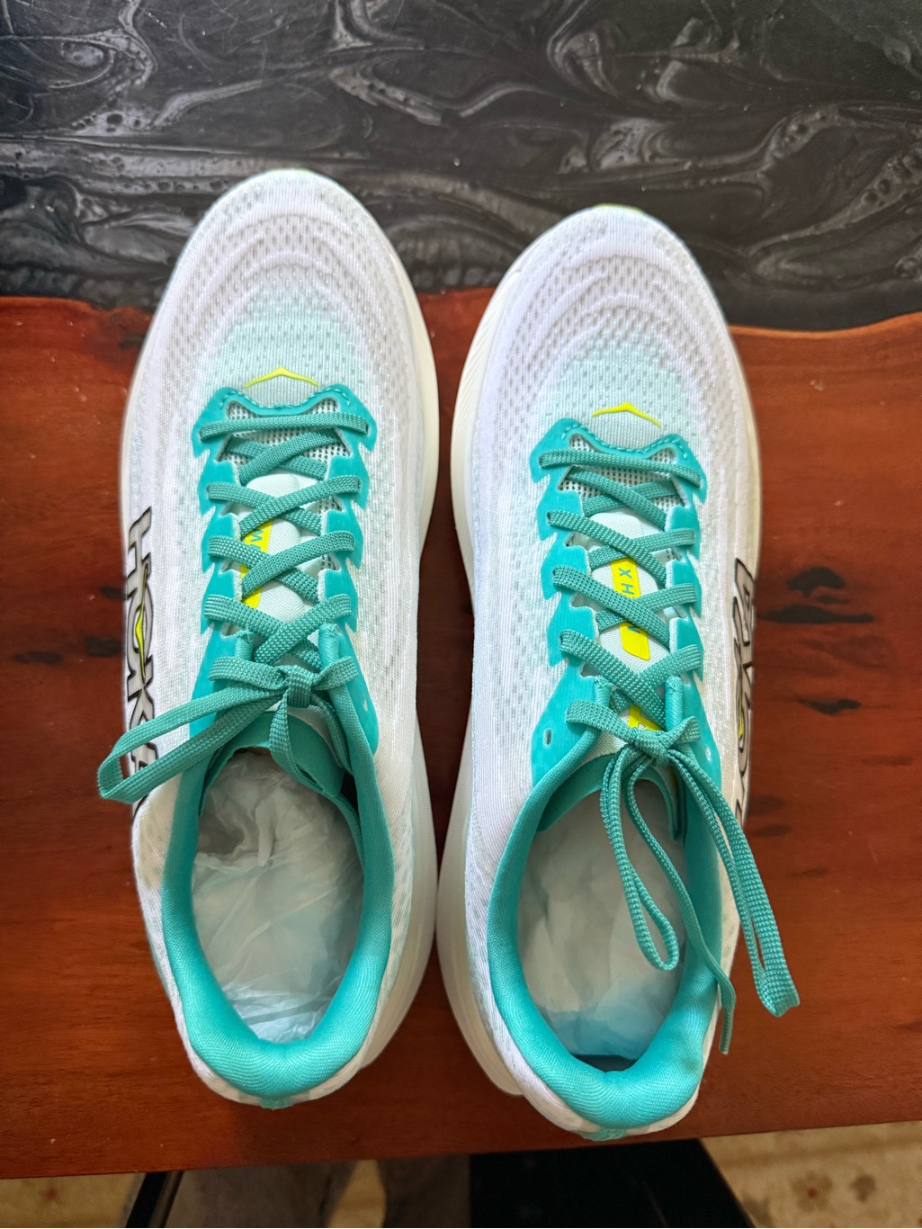Running Sneakers In White And Teal - Performance Shoe